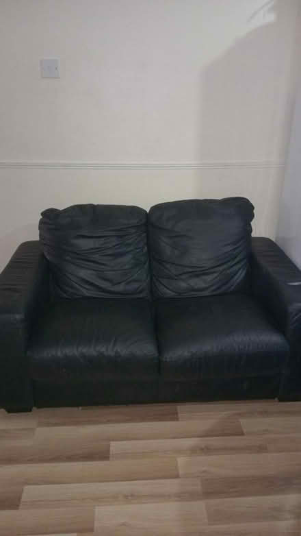 Photo of free 2 and single sofa (Bedford MK42) #1
