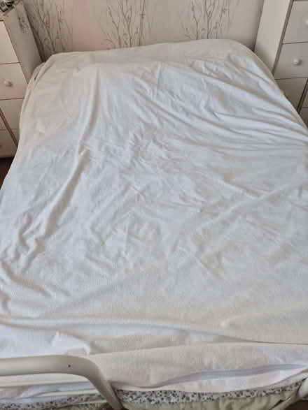 Photo of free Duvet cover king size waterproof (Drum Brae EH12) #1