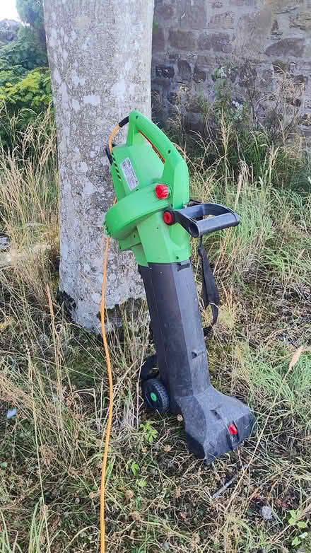 Photo of free Florabest Electric Leaf Blower (Lunan DD10) #1