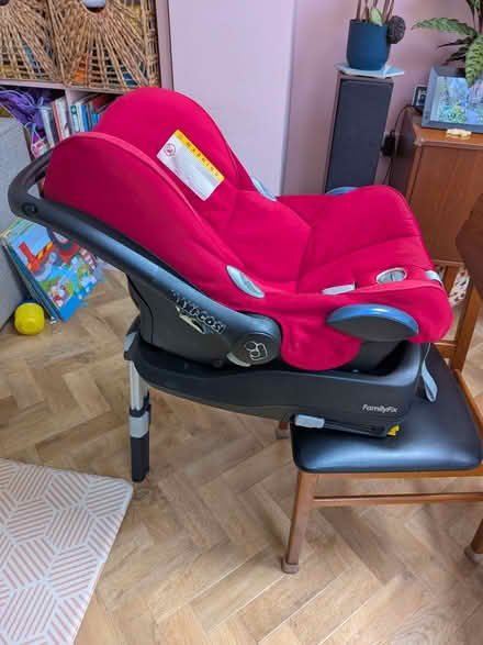 Photo of free Maxi-Cosi car seat (Chorlton M21) #2