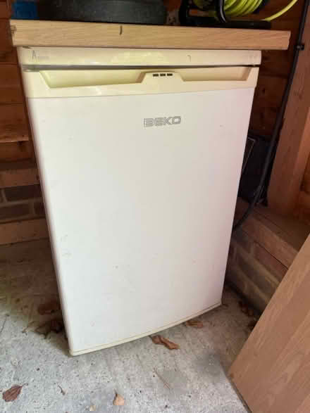 Photo of free Freezer (Sm69nf) #1