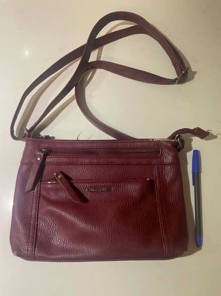Photo of free Roots crossbody purse (Bayview/highway 7) #1