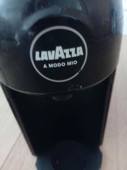 Photo of free Lavazza A Modo Mio 'Jolie' Coffee Pod Machine – Black (Oxford OX1) #1