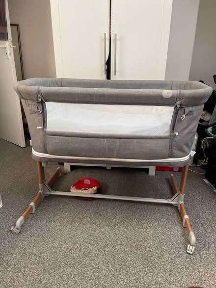 Photo of free Baby crib and playpen (S7 Abbeydale road) #1