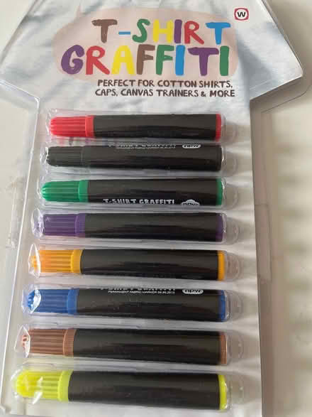 Photo of free T-shirt fabric pens (Winnersh, Wokingham) #1