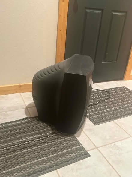 Photo of free Portable television (Wisconsin Dells Wisconsin) #2