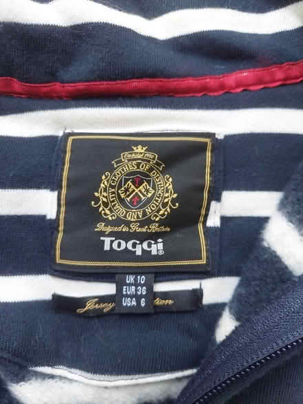 Photo of free Size 10 sweater (Clerkenwell WC1X) #2