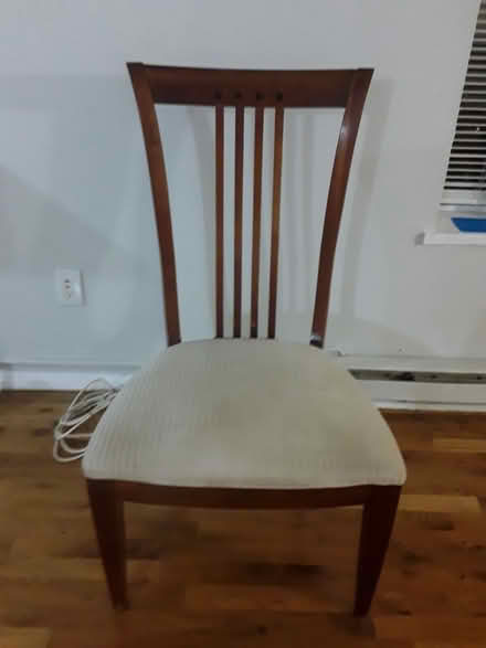 Photo of free Chair (Bridgeport, Seaside area) #1