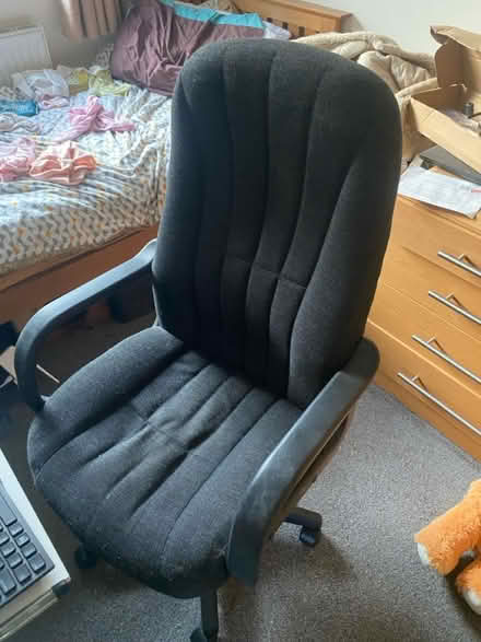 Photo of free Office chair (Golborne WA3) #1