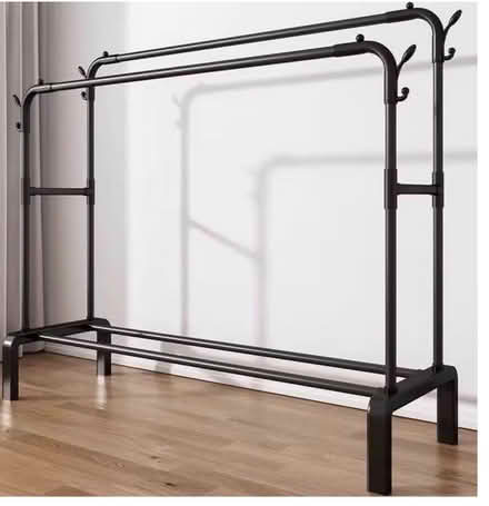 Photo of Wardrobe or hanging rail (Baguley M23) #1