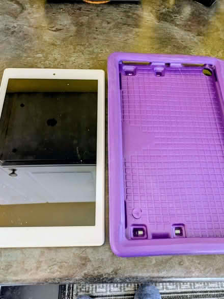 Photo of free TABLET [fire hd 10 (Chorley Moor PR7) #2
