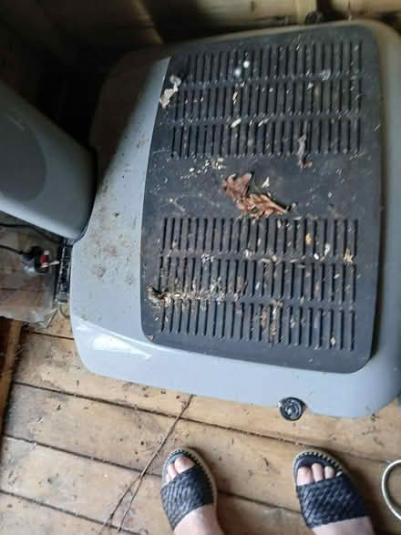 Photo of free Vibration plate machine (Southwater Rh139Af) #4