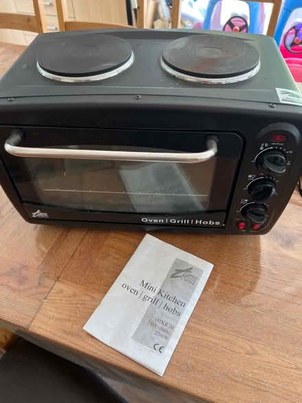 Photo of free Mini kitchen electric oven (Willen Park MK15) #1