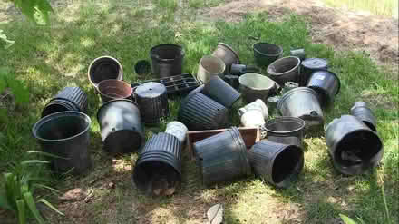 Photo of free plastic pots for plants (Eastbrook-Goldenrod) #1