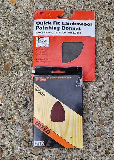 Photo of free Sandpaper and polishing bonnet (Countesthorpe LE8) #1