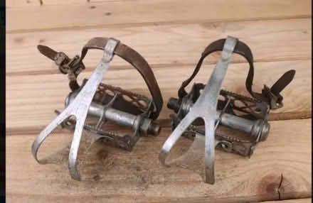 Photo of 'Rat trap' bike pedals (Chingford Mount E4) #1