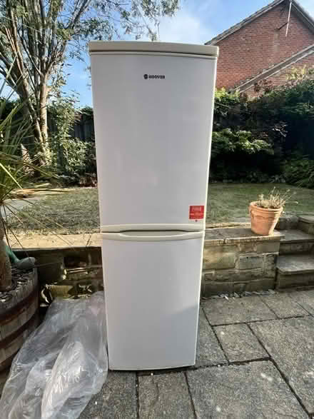 Photo of free FRIDGE FREEZER ( Hoover ) (Belle Isle LS10) #1