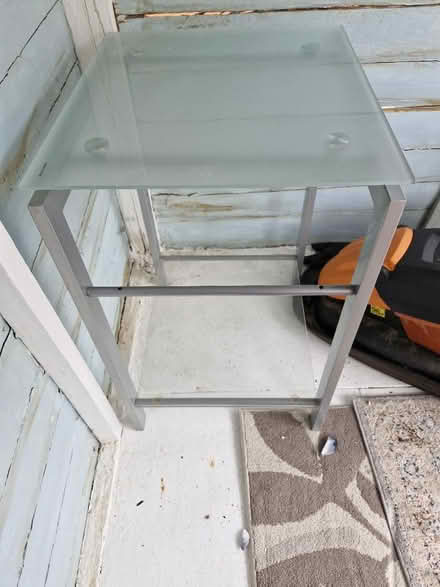 Photo of free Glass table (Chaddesden DE21) #1