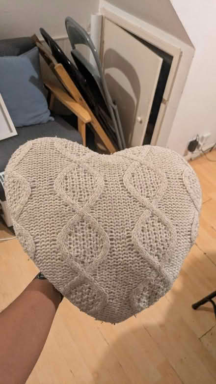 Photo of free Heart cushion (Oxford OX4) #1