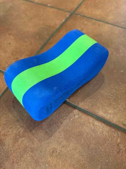 Photo of free Small pullbouy for swim training (Chalfont st peter) #1