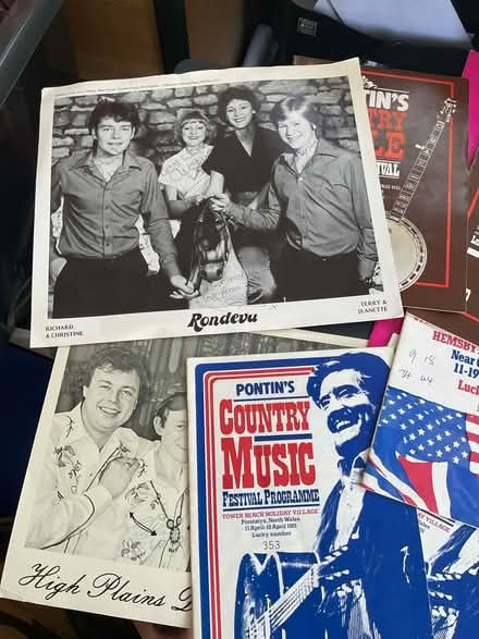Photo of free C & W Memorabilia (RG30 Tilehurst) #2