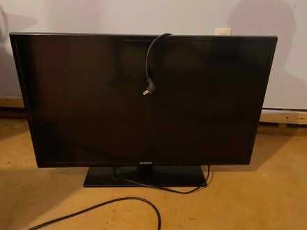 Photo of free 31 inch Samsung TV (So Chelmsford) #1