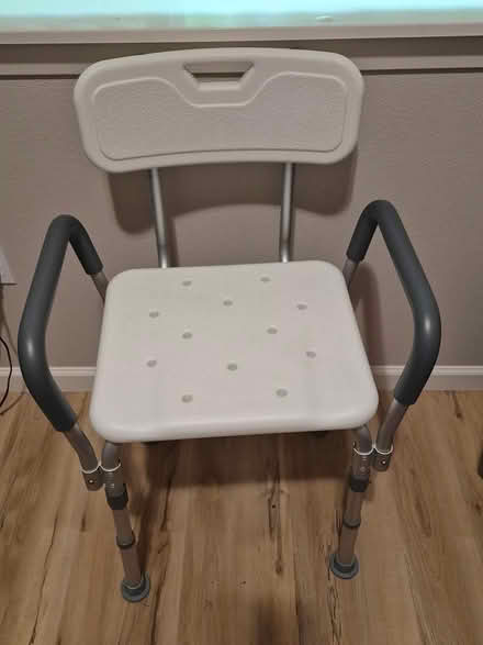 Photo of free Shower chair (Lents/Mt.Scott area) #1