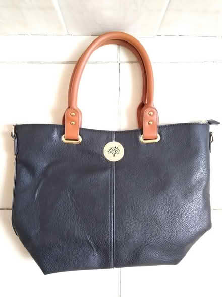Photo of free Tote bag / Shoulder bag (South Wimbledon SW19) #2