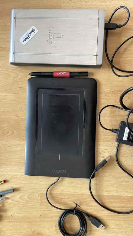 Photo of free Mixture of Cables/ chargers/ Wires, Electronic, Pen Tablet (Balham SW17) #1
