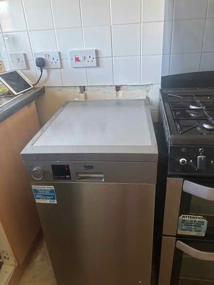 Photo of free Normal size gas cooker (Hove. Hangleton. BN3) #4