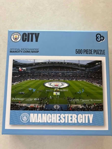 Photo of free 500 pieces Eithad stadium puzzle (M20 east didsbury) #1