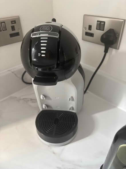 Photo of free Dolce gusto coffee maker (Cofton hackett B45) #1