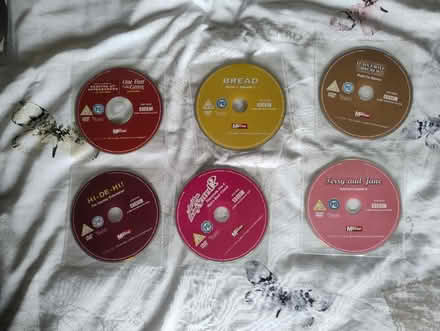 Photo of free Vintage humour DVDs (Bentilee ST2) #1