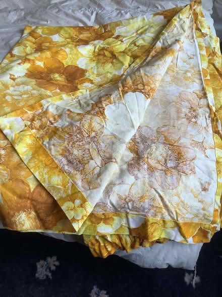 Photo of free Curtains. Cheerful, sunny yellow! (Nast Hyde Farm AL10) #3