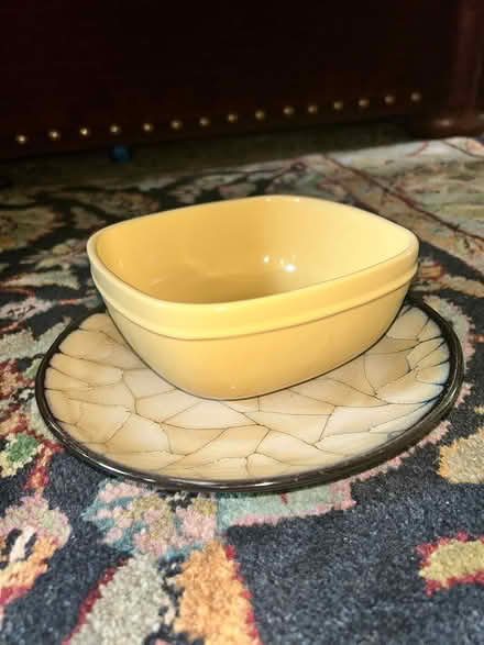 Photo of free Random plate and bowl (Lilburn, Ga) #4