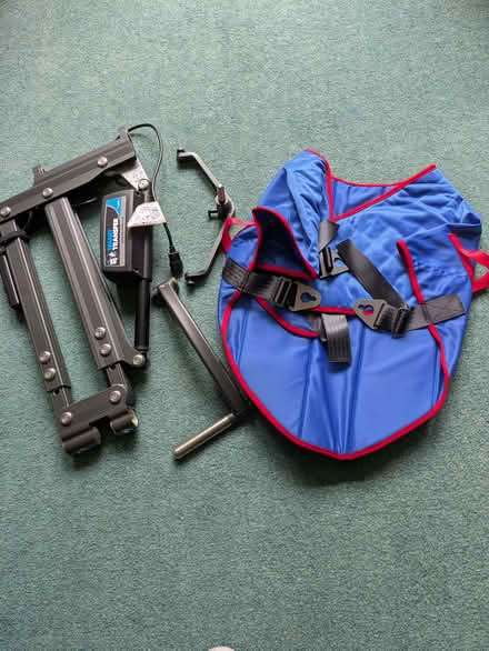 Photo of free Milford Person Lift for Car (Moseley B13) #2