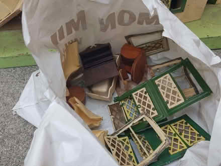 Photo of free Vintage dolls' house (Timperley WA15) #4
