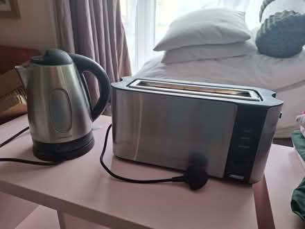Photo of free Kettle and toaster (Enfield EN1) #1