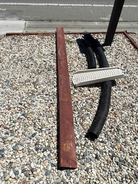 Photo of free Yard bits and bobs (Pleasant Hill) #1