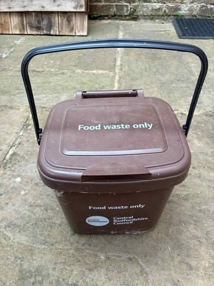Photo of free Food waste bin (Leighton Buzzard LU7) #1