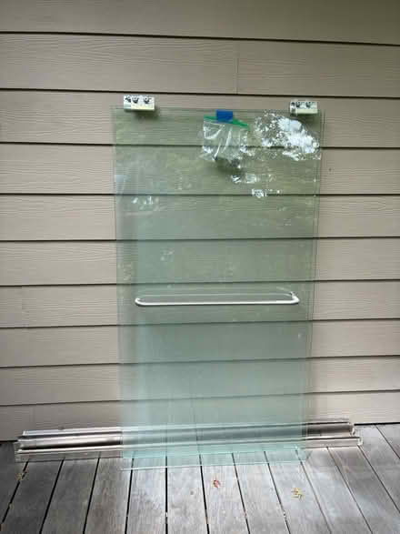 Photo of free Glass shower doors (Novato) #1