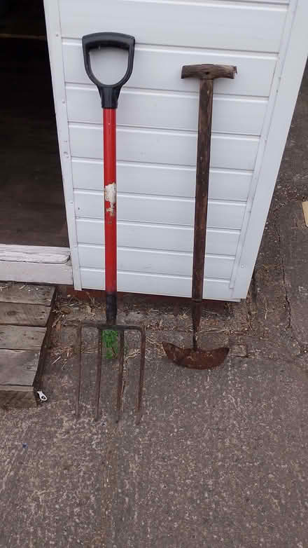 Photo of free Garden folk and lawn edging tool (Littledale S9) #1