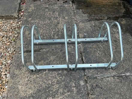 Photo of free Metal bike stand - 3 bikes (Titness Park SL5) #2