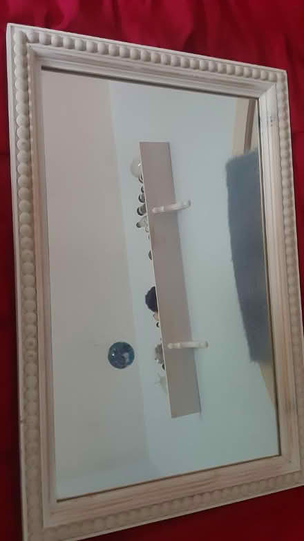 Photo of free Mirror (Southdown and Truscott) #1