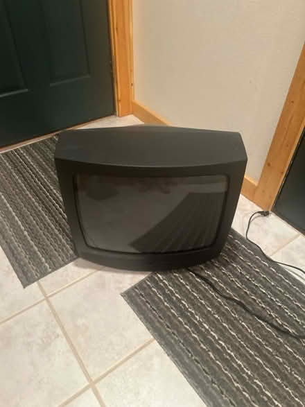 Photo of free Portable television (Wisconsin Dells Wisconsin) #1