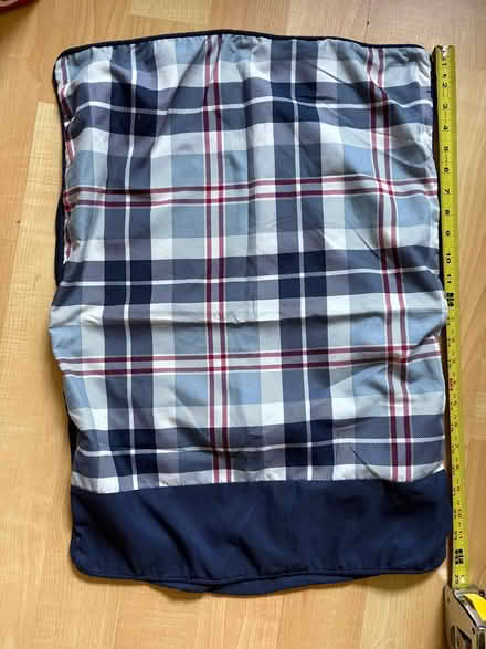 Photo of free Plaid pillowcase (L5L 5P5) #1