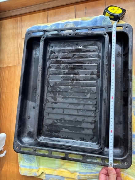 Photo of free Oven trays (Elephant / Walworth - SE17) #4