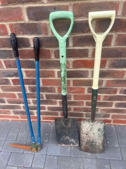 Photo of free Shovels and spear for garden (TW19) #1