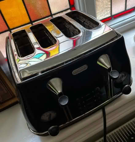 Photo of free Delonghi toaster (2 slots working) (Manchester M20) #1