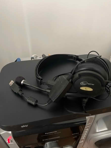 Photo of free Speakers & Head set (E5 Harry Zeital Way) #4